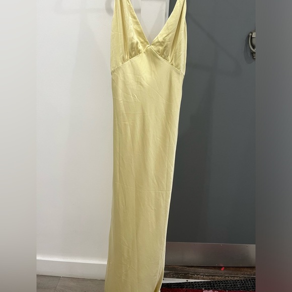 NWT Lovers and Friends Maxi Dress Alani Butter Yellow Gown Wedding Guest size S - Picture 2 of 10